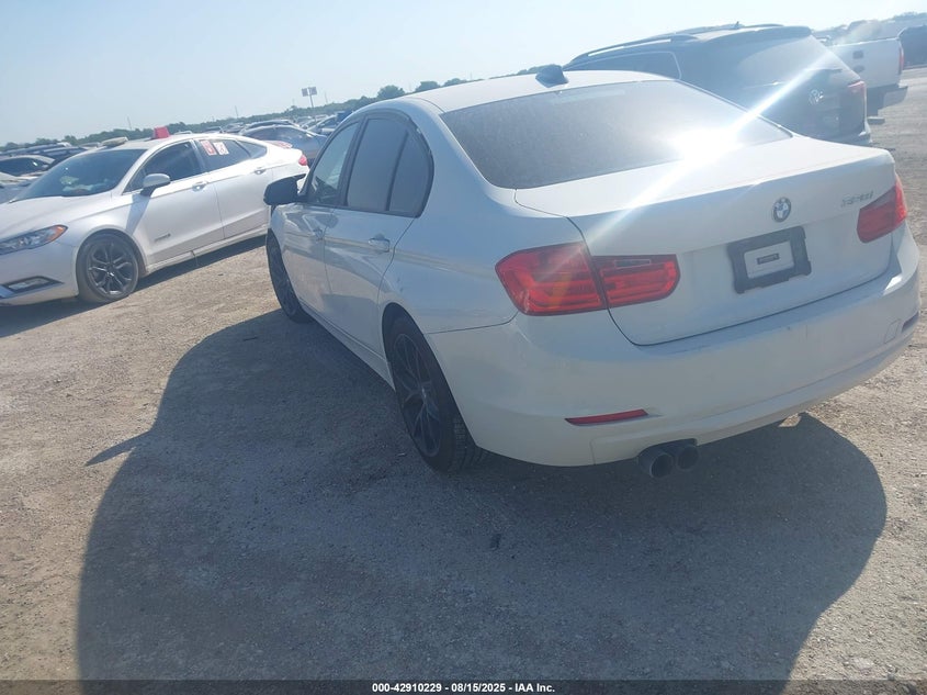 Vin: wba3c1c53df439825, lot: 43403943, bmw 328i 20133