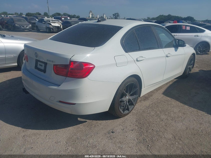 Vin: wba3c1c53df439825, lot: 43403943, bmw 328i 20134