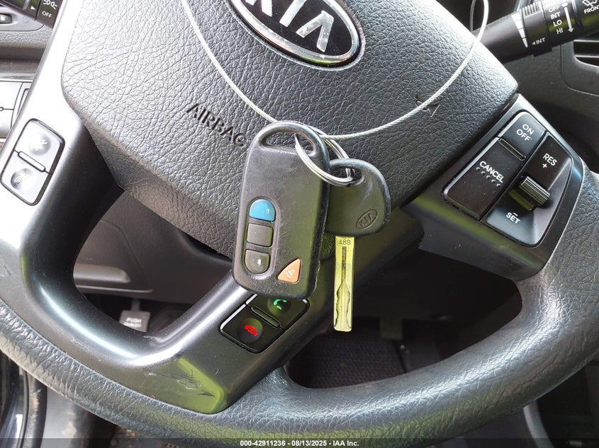 2011 Kia Sorento Lx V6 VIN: 5XYKTDA22BG079787 Lot: 42911236