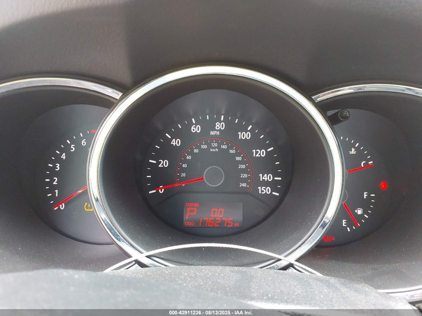 2011 Kia Sorento Lx V6 VIN: 5XYKTDA22BG079787 Lot: 42911236