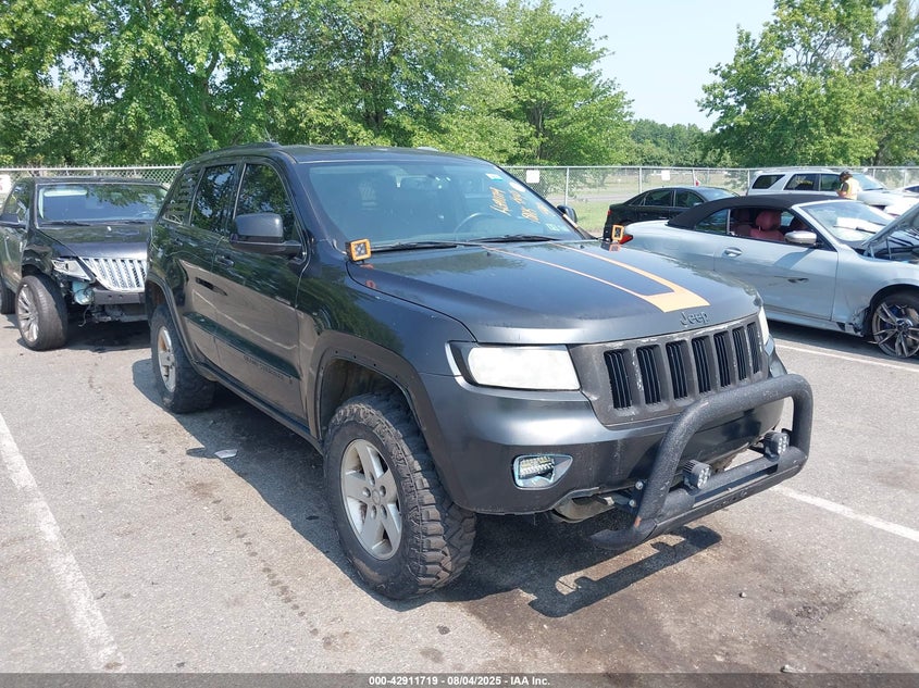 JEEP GRAND CHEROKEE LAREDO