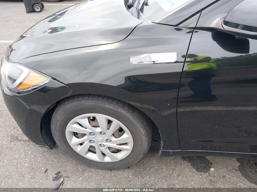 2018 HYUNDAI ELANTRA SE - 5NPD74LF7JH262803