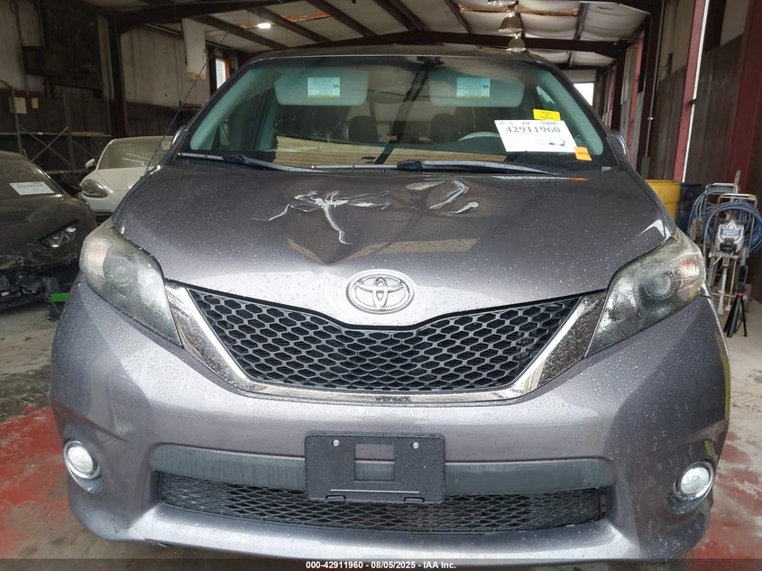 2011 Toyota Sienna Se VIN: 5TDXK3DC0BS032171 Lot: 42911960