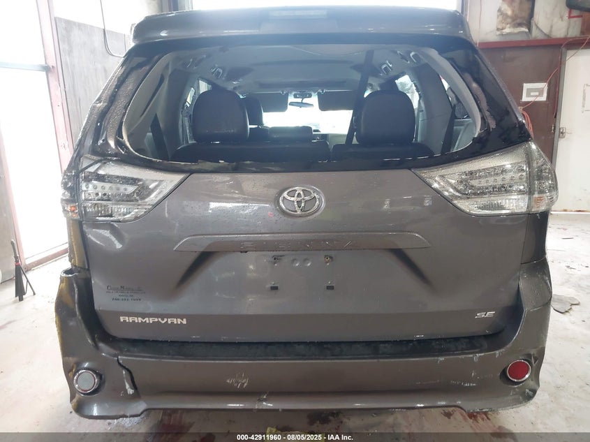 2011 Toyota Sienna Se VIN: 5TDXK3DC0BS032171 Lot: 42911960