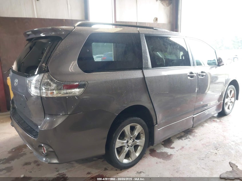 2011 Toyota Sienna Se VIN: 5TDXK3DC0BS032171 Lot: 42911960