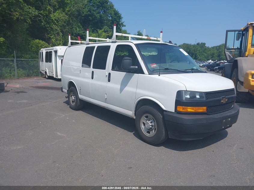 1GCWGAFPXJ1319661 2018 Chevrolet Express 2500 Work Van auction photo 1
