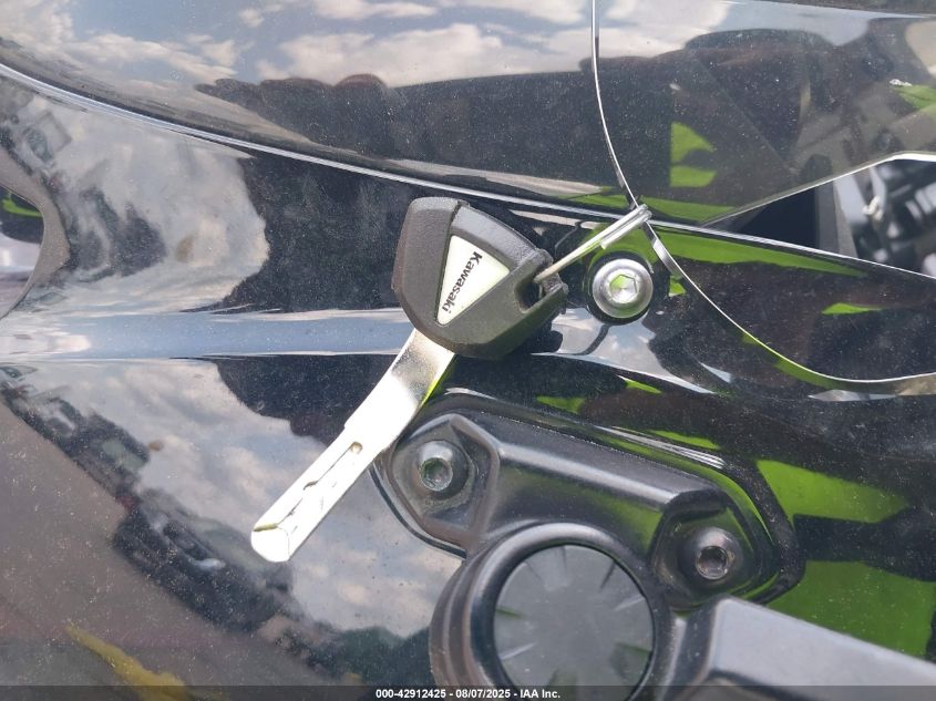 2024 Kawasaki Zx636 K VIN: JKBZXJJ19RA009910 Lot: 42912425