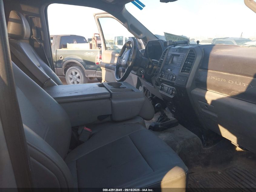 2018 Ford F-550 Chassis Xl VIN: 1FDUF5HT6JEC16463 Lot: 42912849