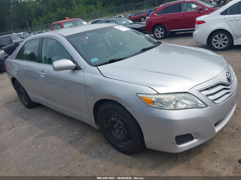 4T1BF3EK6BU624668 2011 Toyota Camry auction photo 1