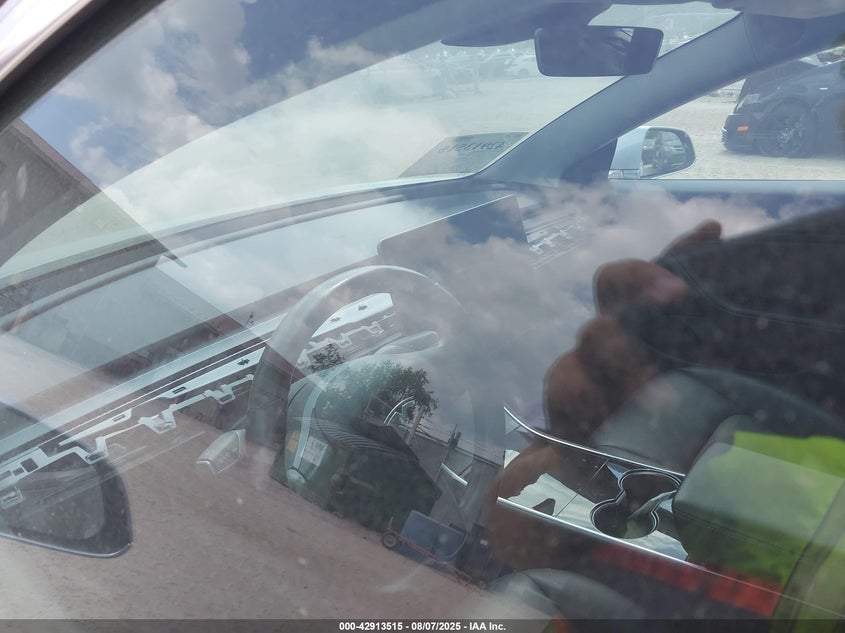 2018 Tesla Model 3 Long Range/Performance VIN: 5YJ3E1EB7JF087610 Lot: 42913515