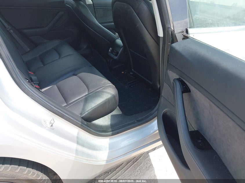 2018 Tesla Model 3 Long Range/Performance VIN: 5YJ3E1EB7JF087610 Lot: 42913515