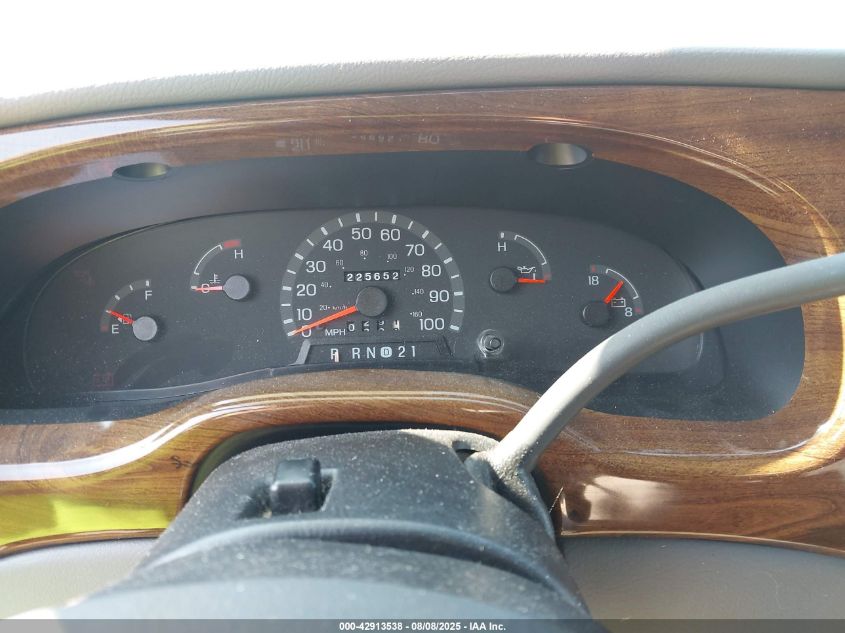 2000 Ford E-150 Recreational VIN: 1FDRE14WXYHC02124 Lot: 42913538