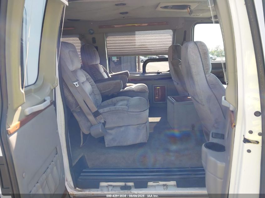 2000 Ford E-150 Recreational VIN: 1FDRE14WXYHC02124 Lot: 42913538