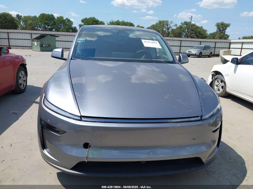 2026 Tesla Model Y VIN: 7SAYGDEE9TA428228 Lot: 42913604