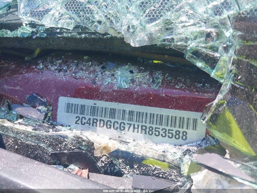 2017 Dodge Grand Caravan Sxt VIN: 2C4RDGCG7HR853588 Lot: 42913614