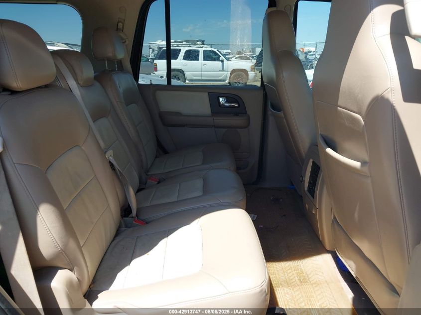 2005 Ford Expedition Eddie Bauer/King Ranch VIN: 1FMPU17525LA40267 Lot: 42913747