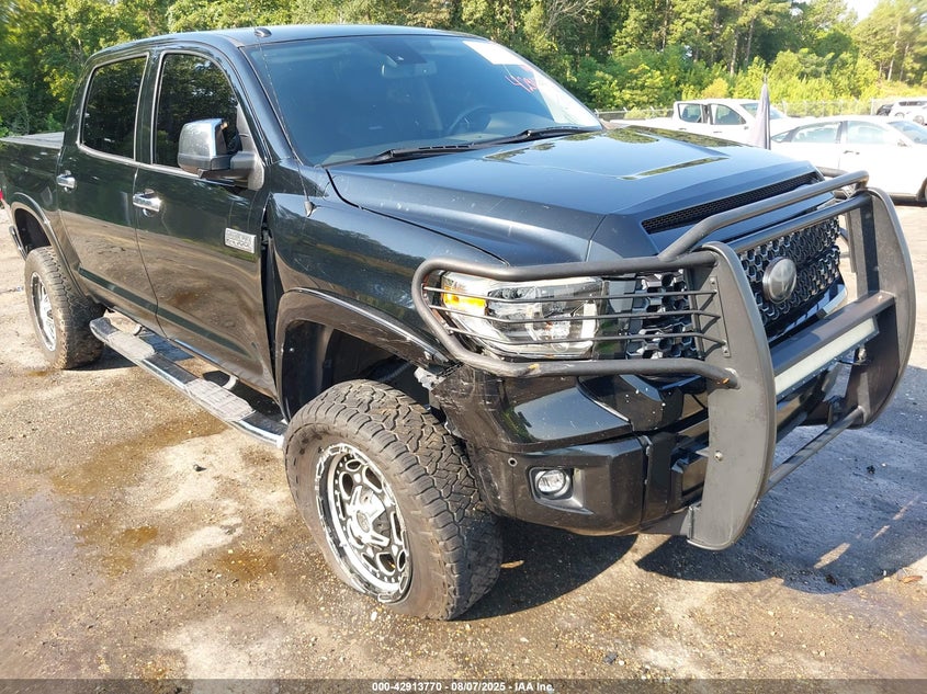 2018 TOYOTA TUNDRA PLATINUM 5.7L V8 - 5TFAW5F16JX678776