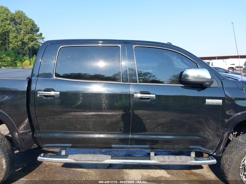 2018 TOYOTA TUNDRA PLATINUM 5.7L V8 - 5TFAW5F16JX678776