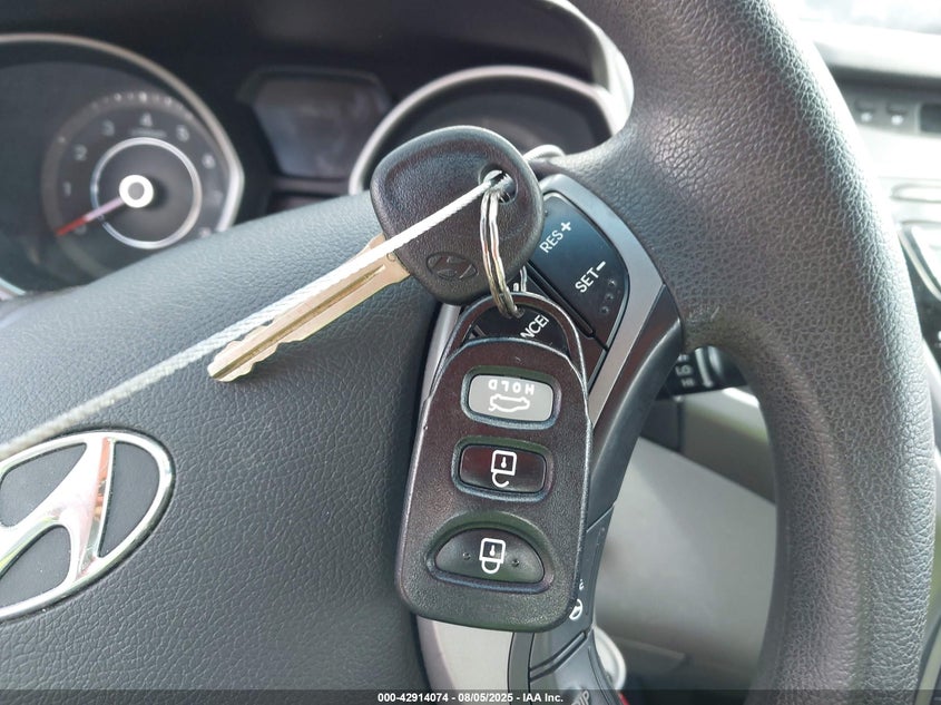 2015 HYUNDAI ELANTRA SE - 5NPDH4AE8FH614656