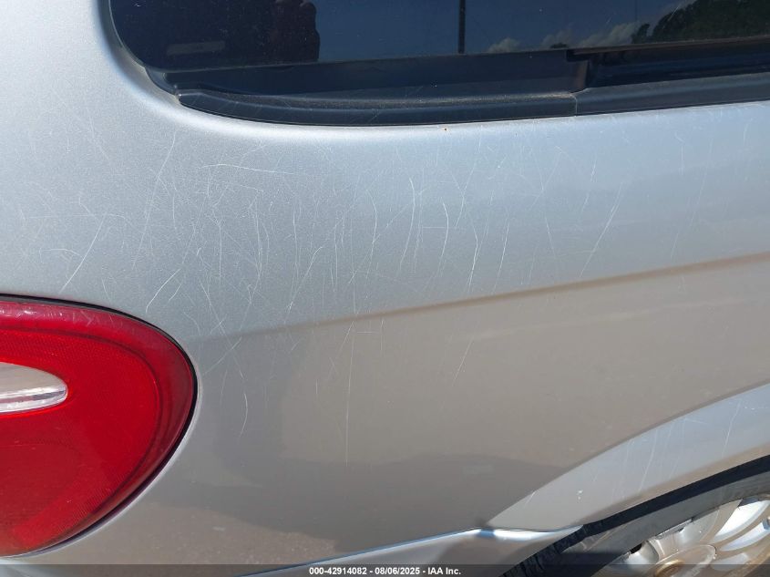 2005 Chrysler Town & Country Touring VIN: 2C8GP54L85R268429 Lot: 42914082