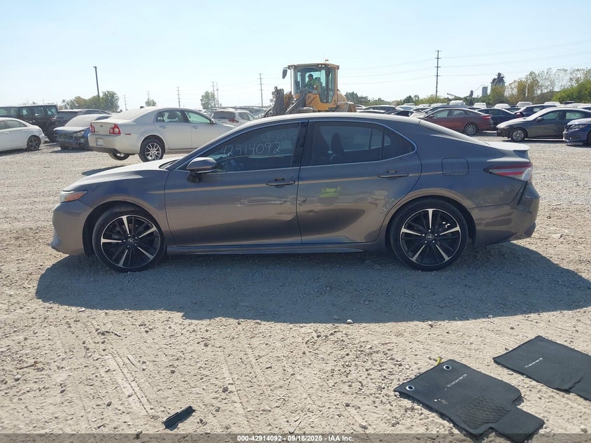 2019 TOYOTA CAMRY XSE 4T1B61HK4KU733209