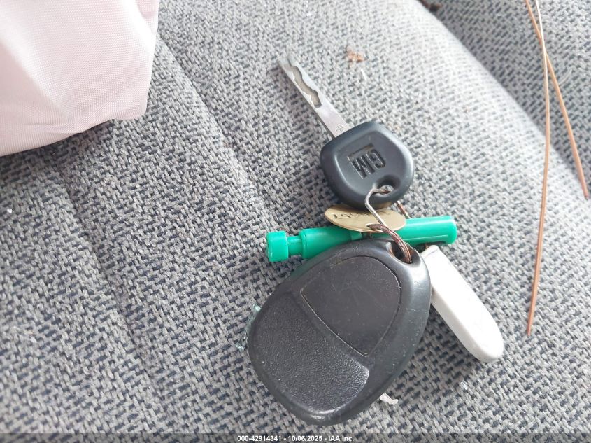 2019 Chevrolet Express 2500 Work Van VIN: 1GCWGAF17K1259058 Lot: 42914341