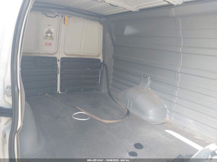 2019 Chevrolet Express 2500 Work Van VIN: 1GCWGAF17K1259058 Lot: 42914341