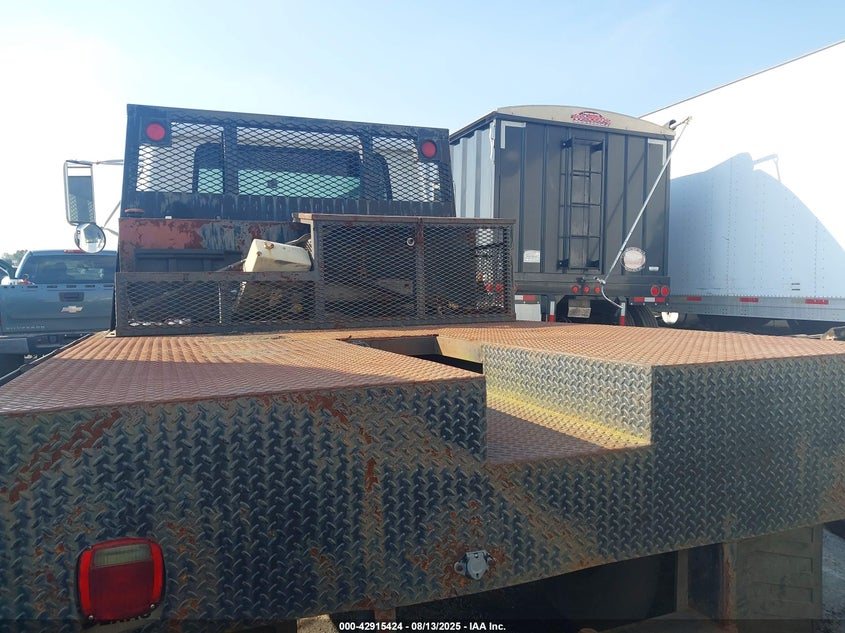 1996 International 4000 4700 VIN: 1HTSCAAM5TH352555 Lot: 42915424