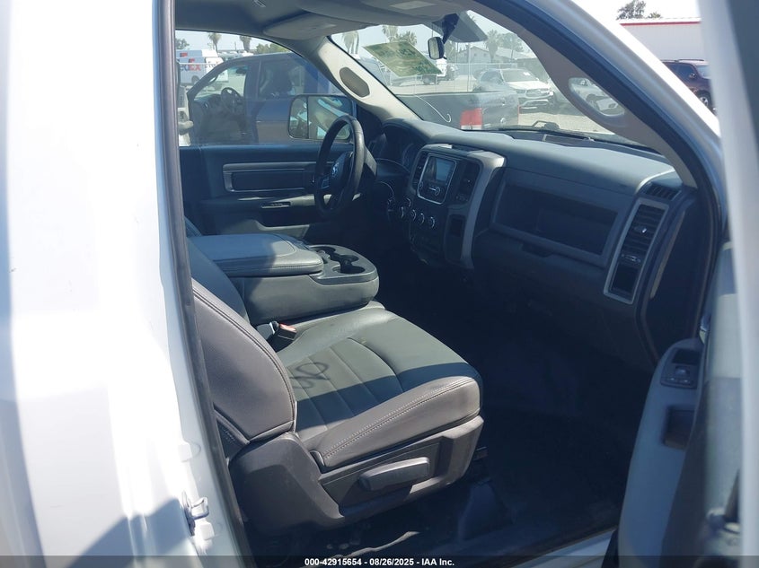 2017 RAM 1500 ST - 3C6JR6DG3HG648869