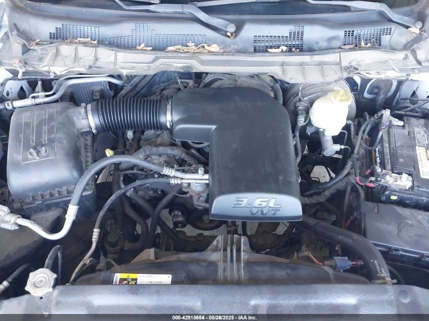 2017 Ram 1500 Tradesman 4X2 8' Box VIN: 3C6JR6DG3HG648869 Lot: 42915654