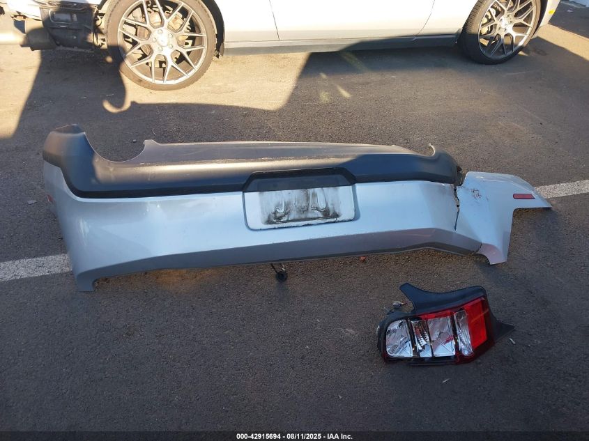 2012 Ford Mustang V6 Premium VIN: 1ZVBP8AM3C5266847 Lot: 42915694