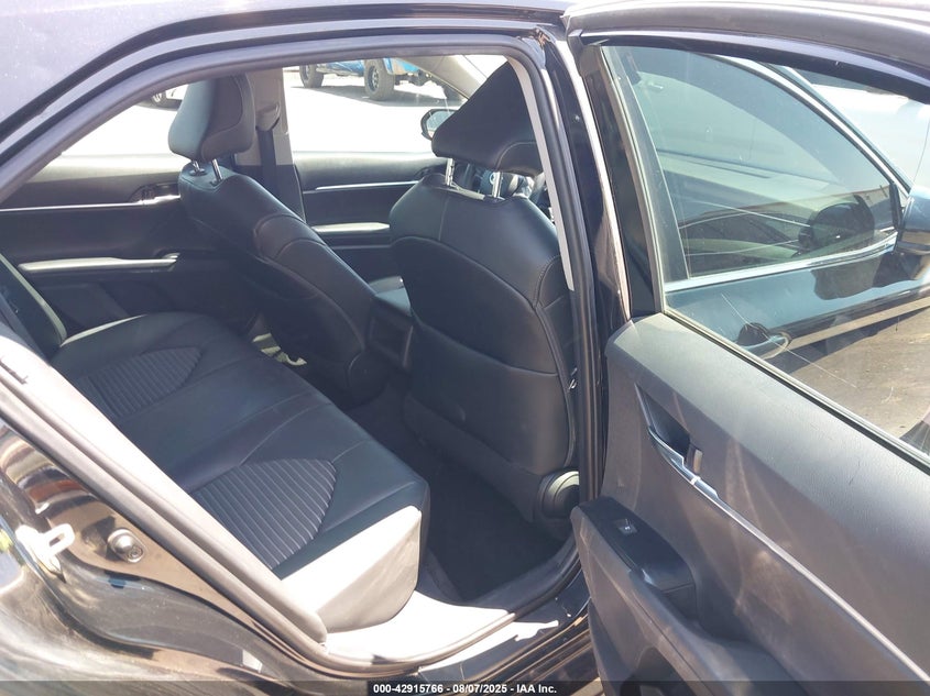 2020 TOYOTA CAMRY SE - 4T1G11AK6LU350307