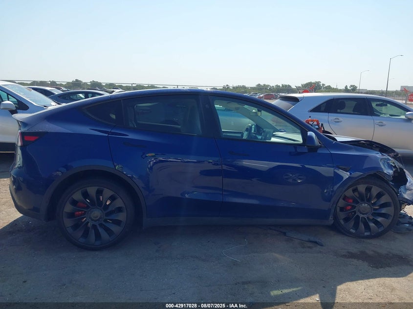 2024 Tesla Model Y Performance Dual Motor All-Wheel Drive VIN: 7SAYGDEF6RA286390 Lot: 42917028