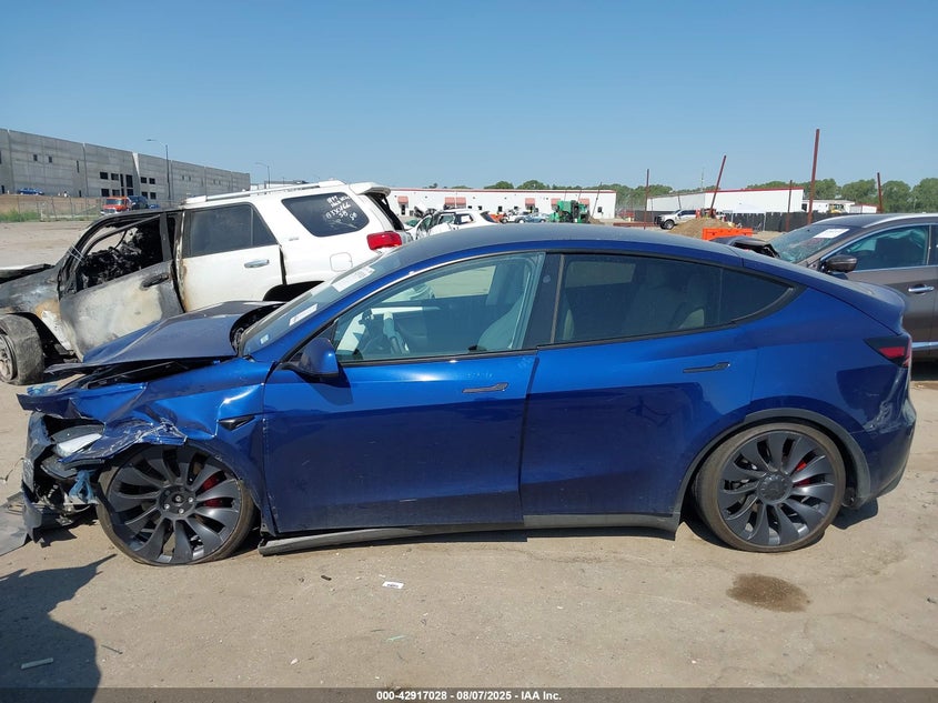 2024 Tesla Model Y Performance Dual Motor All-Wheel Drive VIN: 7SAYGDEF6RA286390 Lot: 42917028