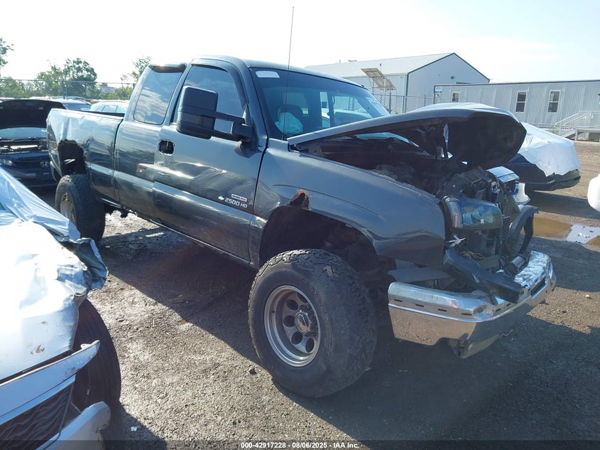 2003 Chevrolet Silverado 2500Hd Ls
