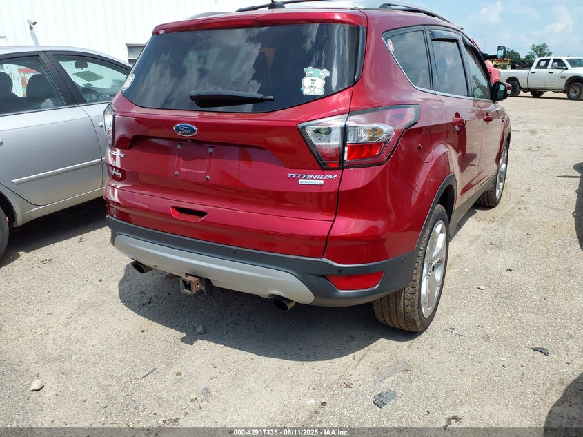 Vin: 1fmcu0j92hua81405, lot: 43411061, ford escape titanium 20174