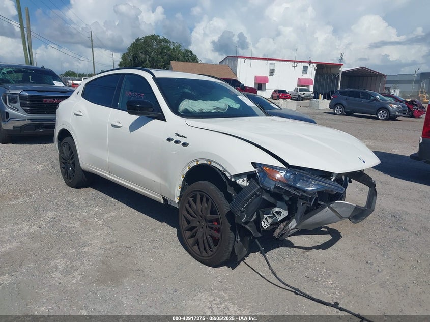 2024 MASERATI LEVANTE — zdjęcie z aukcji