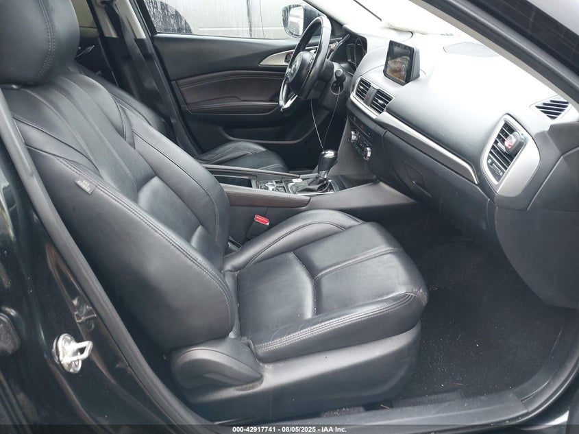 2018 MAZDA MAZDA3 TOURING - 3MZBN1V36JM216790