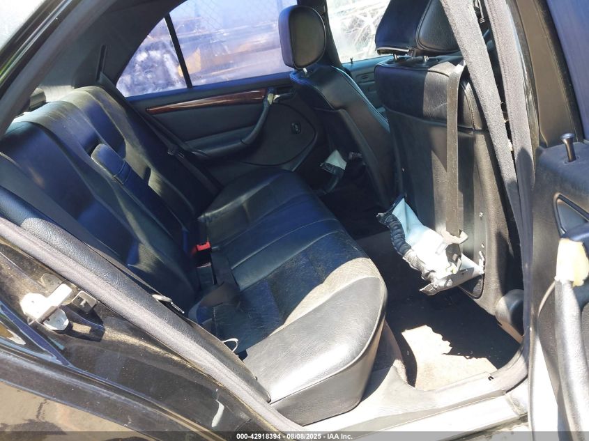 2000 Mercedes-Benz C 230 Kompressor VIN: WDBHA24G7YA828019 Lot: 42918394