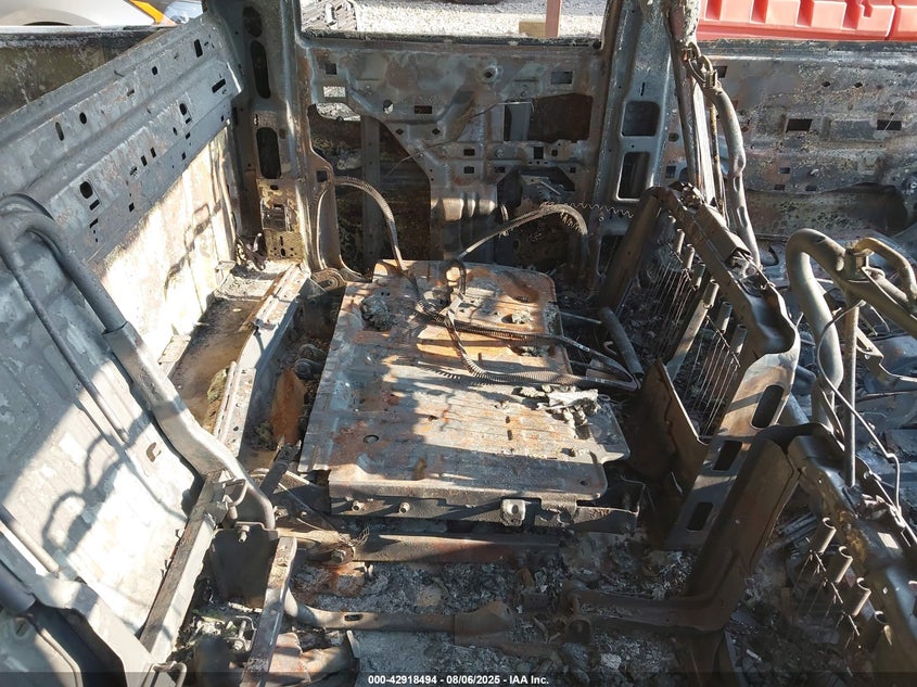 2005 Chevrolet Silverado 2500Hd Work Truck VIN: 1GCHK23275F947384 Lot: 42918494