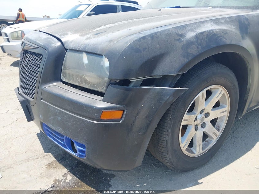 2006 Chrysler 300 Touring VIN: 2C3LA53G16H284828 Lot: 42918801