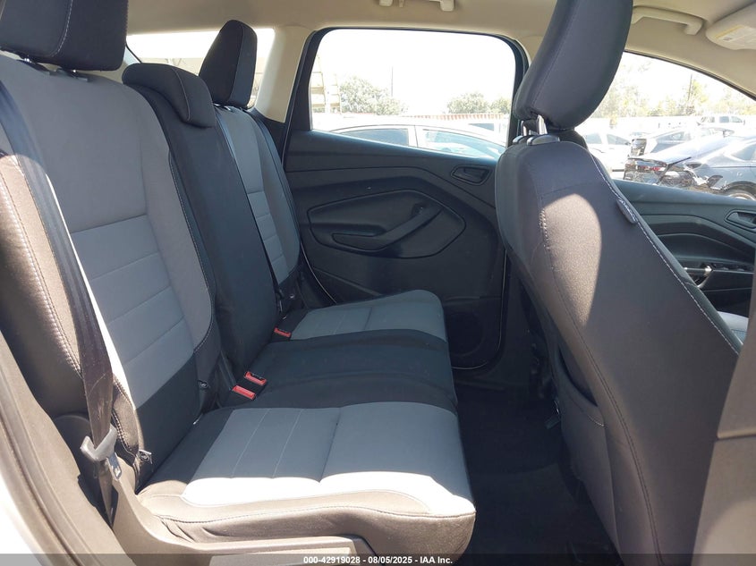 2019 Ford Escape 2.5 Silver Lot 111042919028 Vin 1FMCU0F71KUA72368