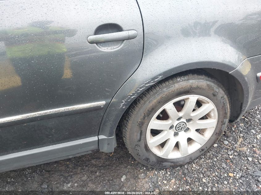 2001 Volkswagen Passat Gls VIN: WVWPD63BX1P140696 Lot: 42919038