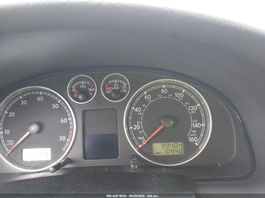 2001 Volkswagen Passat Gls VIN: WVWPD63BX1P140696 Lot: 42919038