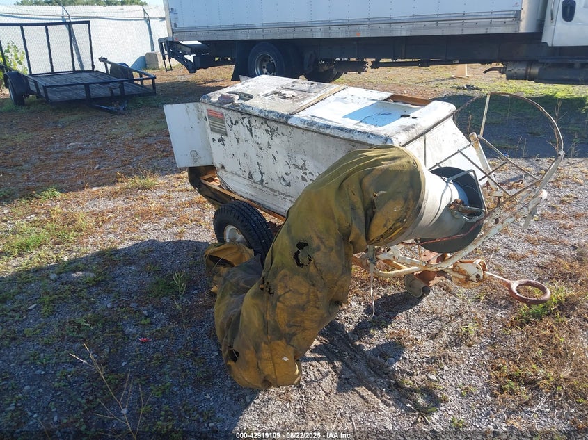 00000000000083645 1980 Equipment Herman-Nels Bt40010 auction photo 1