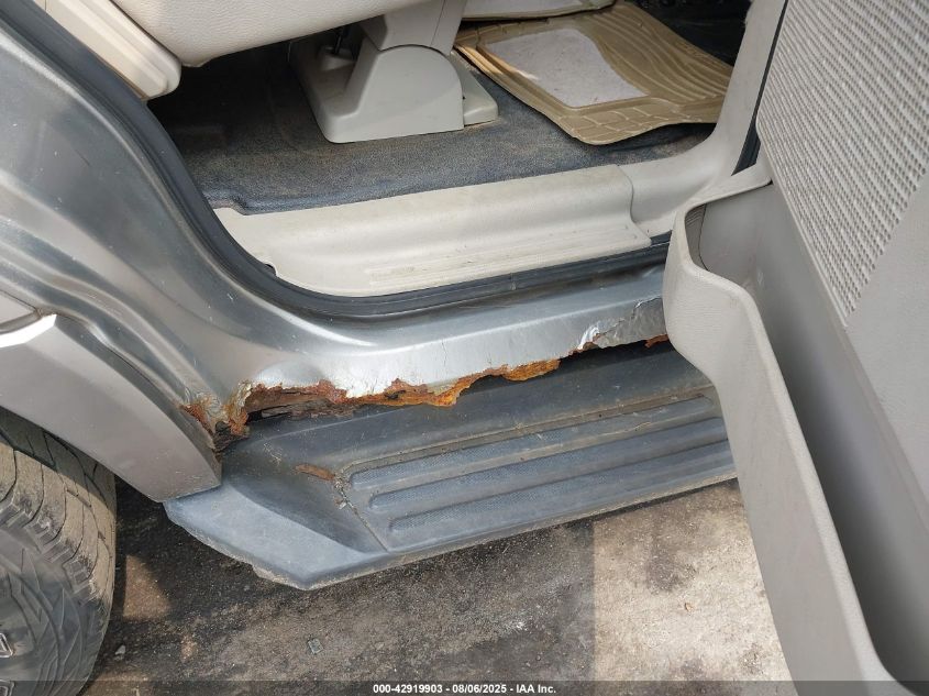 2008 Ford Expedition Xlt VIN: 1FMFU16518LA00201 Lot: 42919903