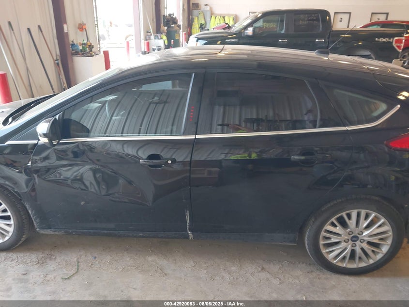2017 FORD FOCUS TITANIUM - 1FADP3N27HL242650