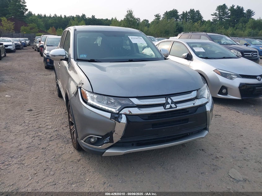 2018 MITSUBISHI OUTLANDER SE - JA4AZ3A34JZ011921
