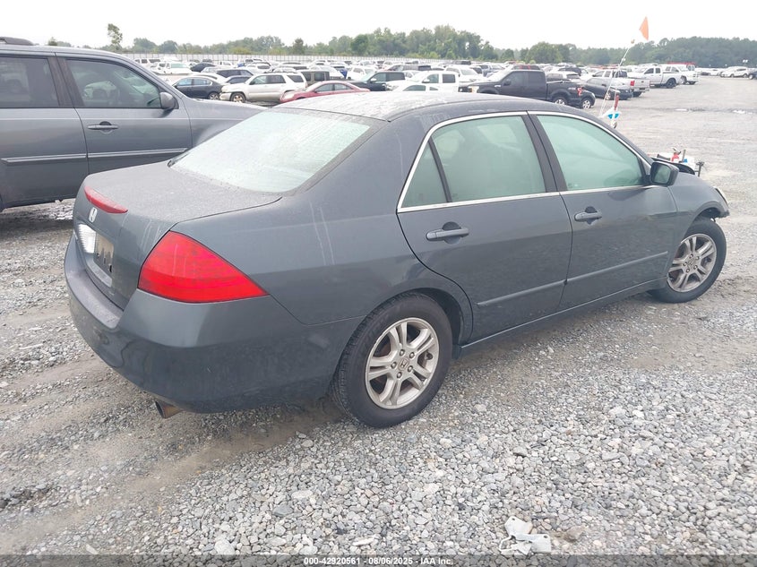1HGCM563X7A165382 2007 HONDA ACCORD photo no. 4