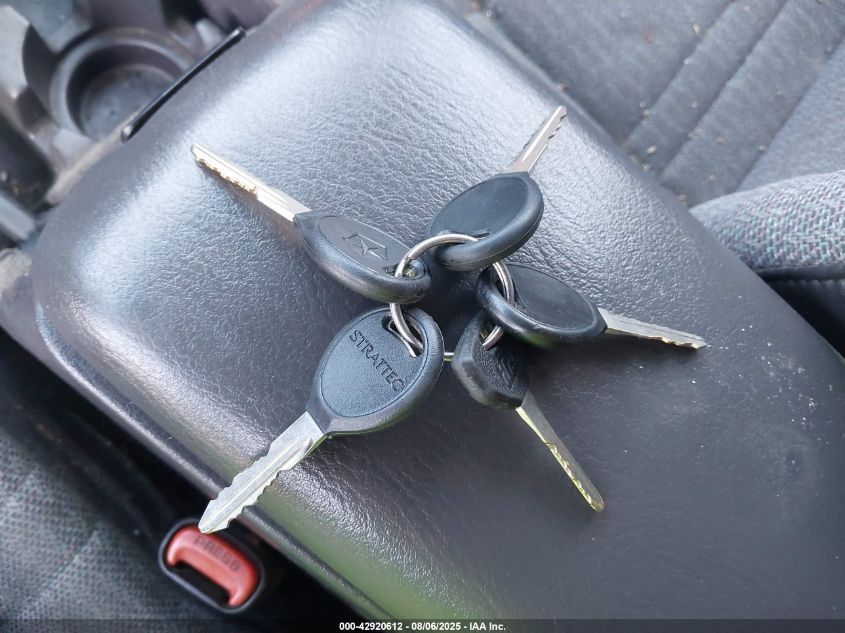 2000 Jeep Cherokee Sport VIN: 1J4FF48S1YL264242 Lot: 42920612